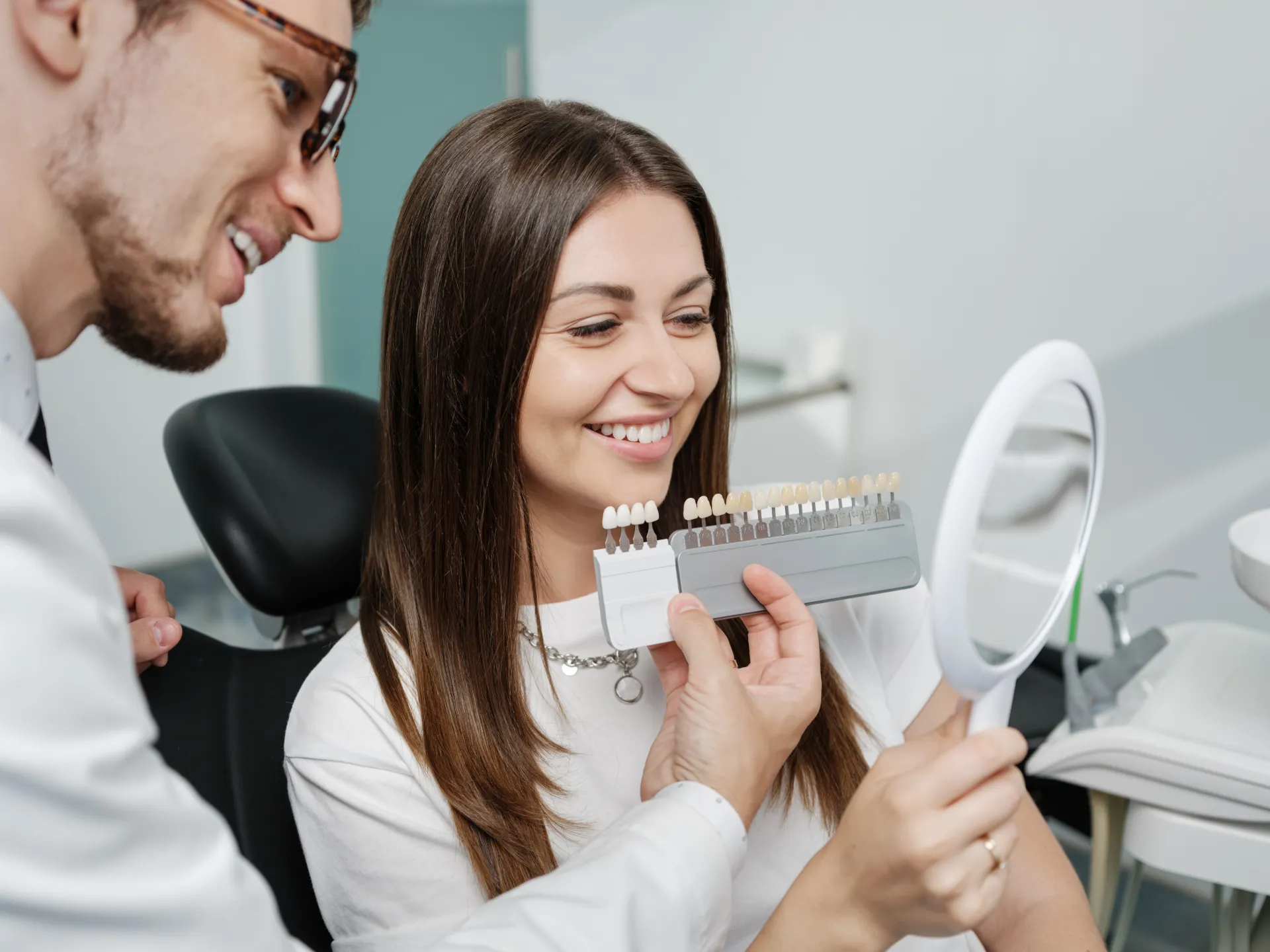 Veneers / Porcelain Veneers